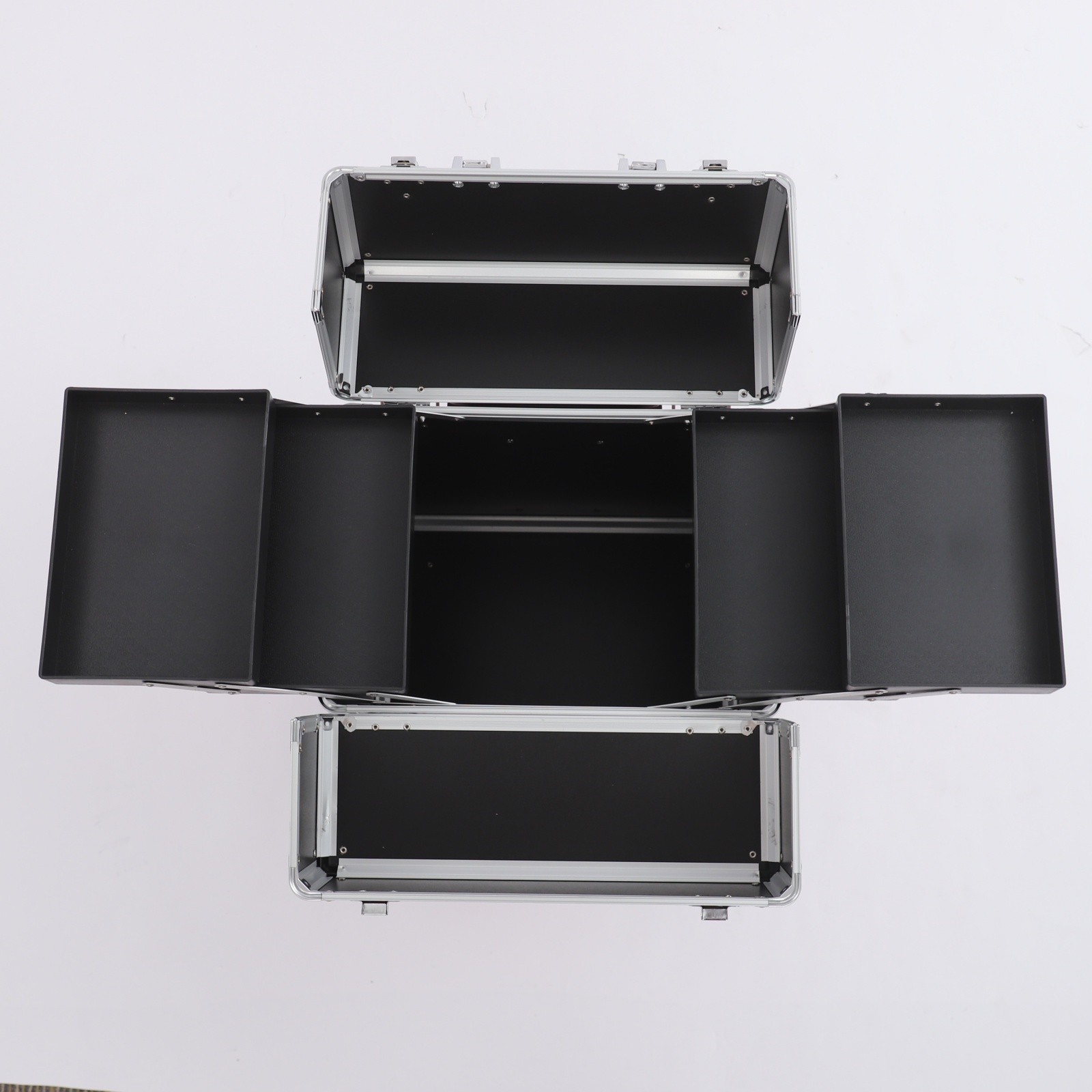 حقيبة مكياج متنقلة بعجلات مع م - مراجعة Foldable Rolling Luggage Bag وسعره