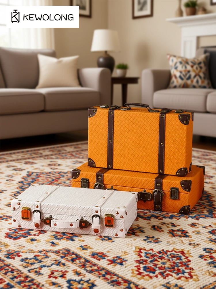 صندوق تخزين على شكل حقيبة سفر  - مراجعة Retro Vintage Trunk Suitcase وسعره