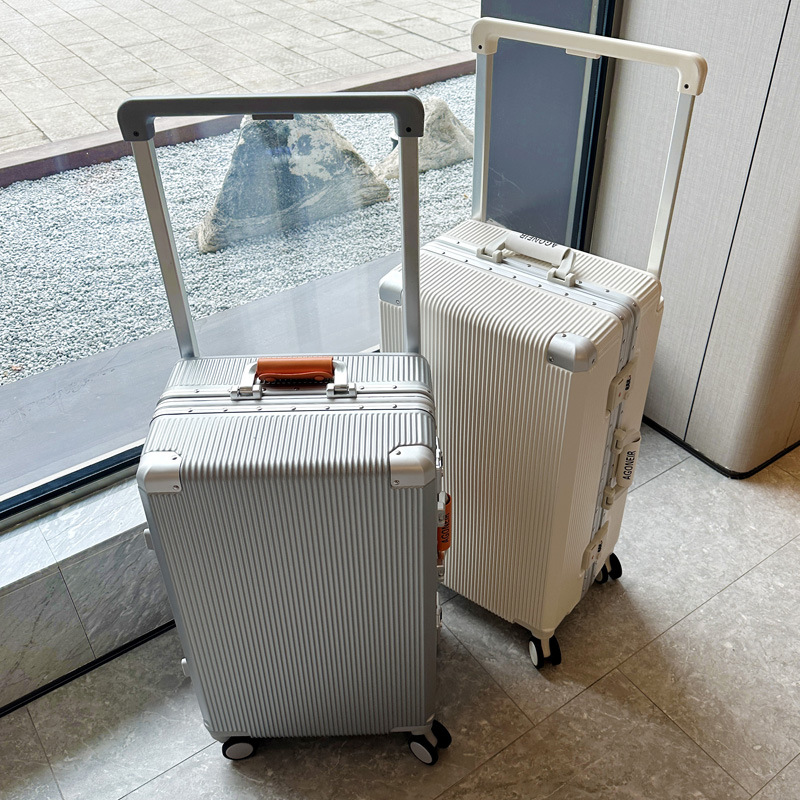 حقيبة سفر بعجلات مقاس 20/22/24 - مراجعة Aluminum Frame Carry On Luggage وسعره